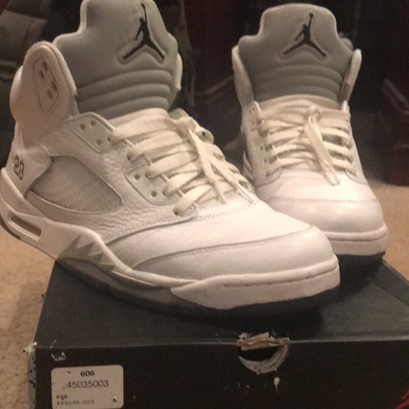 White Jordan retro 5 - Picture 2 of 2